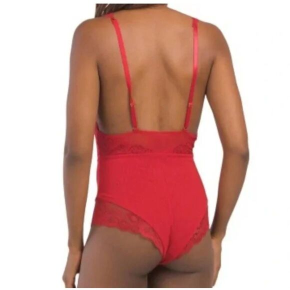 Marilyn Monroe Lacey Red Deep Plunge Intimates BodySuit Size M NEW - Picture 3 of 10